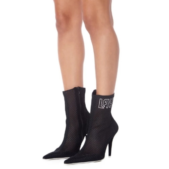💕JEFFREY CAMBELL x LF THE BRAND💕 Vedette Nesh Ankle Boots Black Logo 8 NWT - Picture 4 of 8
